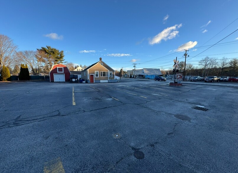 85 Main St, Oxford, MA for sale - Primary Photo - Image 1 of 13