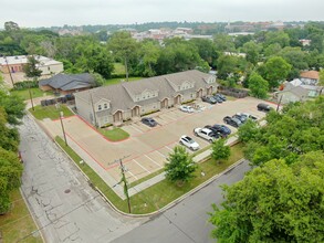 1419 Avenue N, Huntsville, TX for sale Building Photo- Image 1 of 5