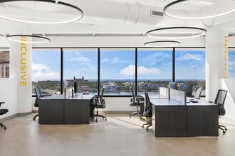 625 N Flagler Dr, West Palm Beach, FL to rent Interior Photo- Image 2 of 15