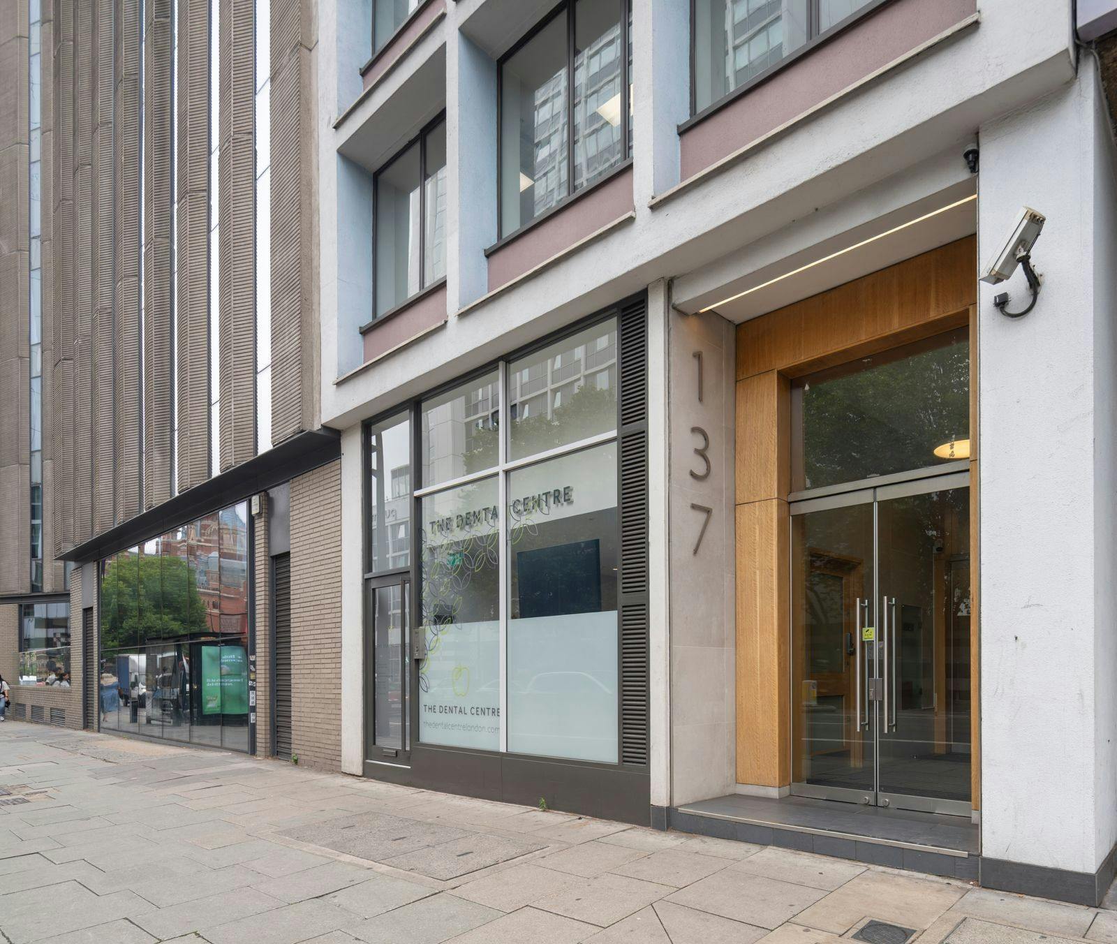 137 Euston Rd, London to rent Building Photo- Image 1 of 25