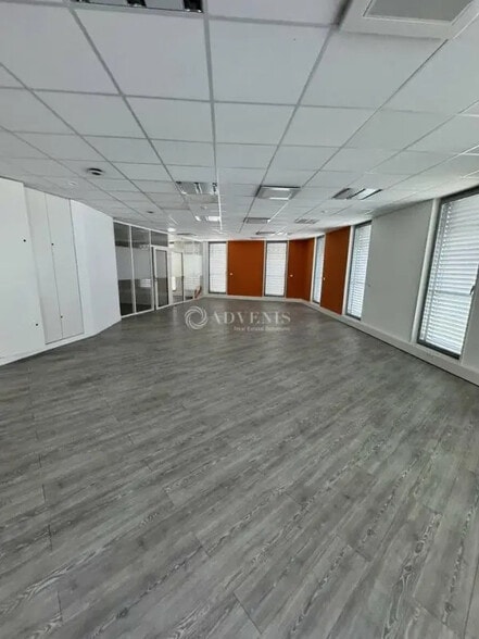 Office in Montpellier to rent - Interior Photo - Image 3 of 5
