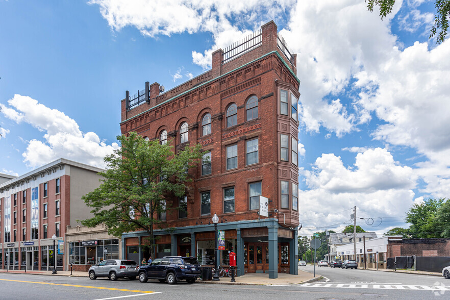 11 S Main St, Natick, MA for rent - Primary Photo - Image 1 of 21