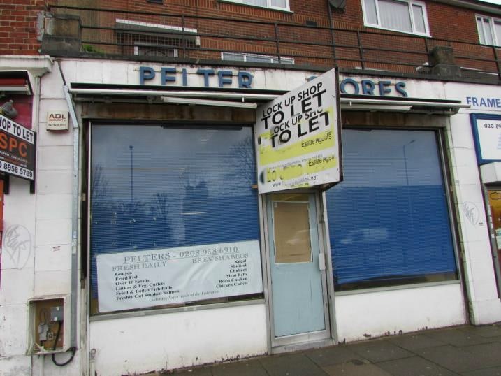 82-72 Edgware Way, Edgware for sale Primary Photo- Image 1 of 1