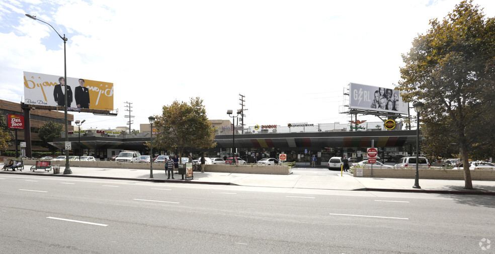 11058-11086 Santa Monica Blvd, Los Angeles, CA for rent - Primary Photo - Image 1 of 43