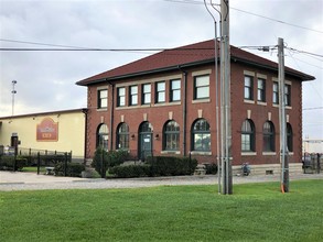 207 E Wyatt Earp Blvd, Dodge City, KS for sale Building Photo- Image 1 of 1