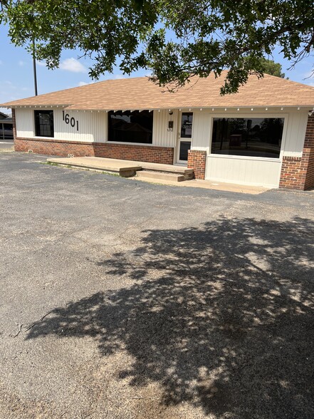 1601 N Big Spring St, Midland, TX for sale - Primary Photo - Image 1 of 1