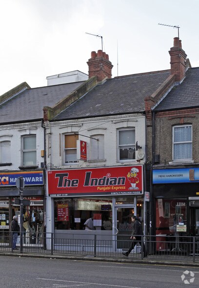 217 Station Rd, Harrow for sale - Primary Photo - Image 1 of 1