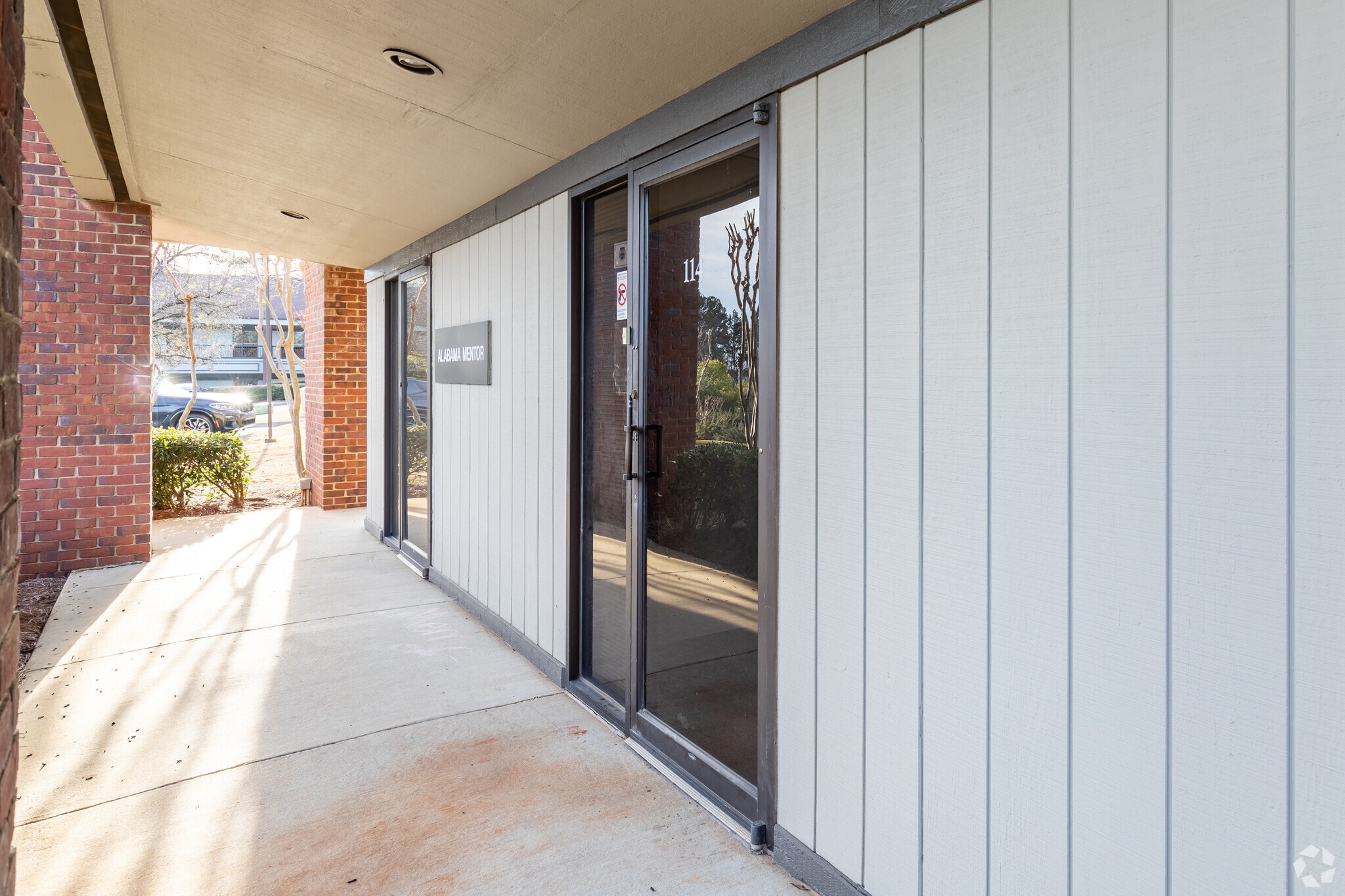 529 Beacon Pky W, Birmingham, AL to rent Building Photo- Image 1 of 9