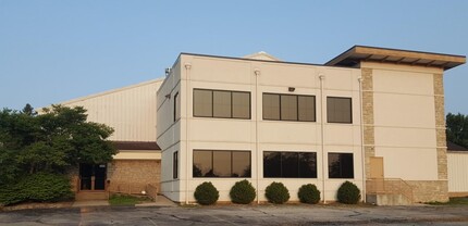 4555-4559 Knightsbridge Blvd, Columbus, OH for rent Building Photo- Image 1 of 3