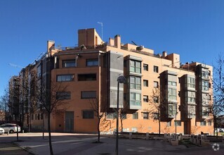 Calle Martín Muñoz De Las Posadas, 5, Madrid, Madrid for rent Building Photo- Image 1 of 3