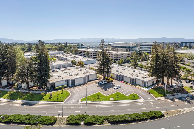 More details for 2910-2960 Scott Blvd, Santa Clara, CA - Office, Light Industrial to Rent