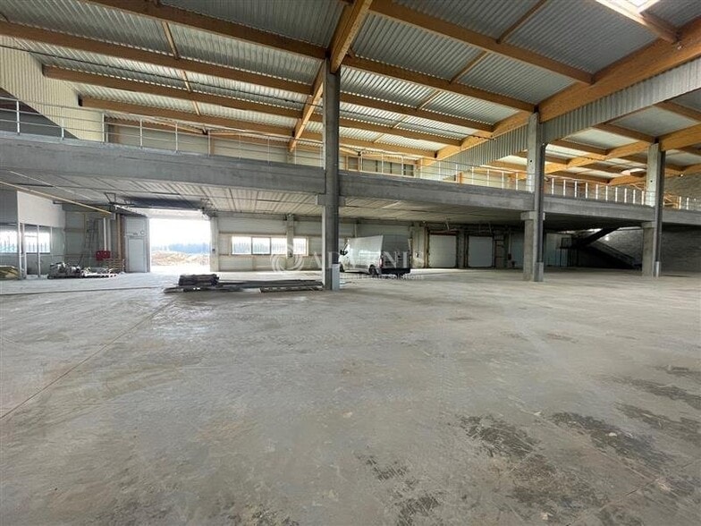 Industrial in Tremblay-en-France for sale - Building Photo - Image 3 of 10