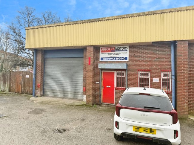 More details for 15 Bolton Rd, Manchester - Retail to Rent