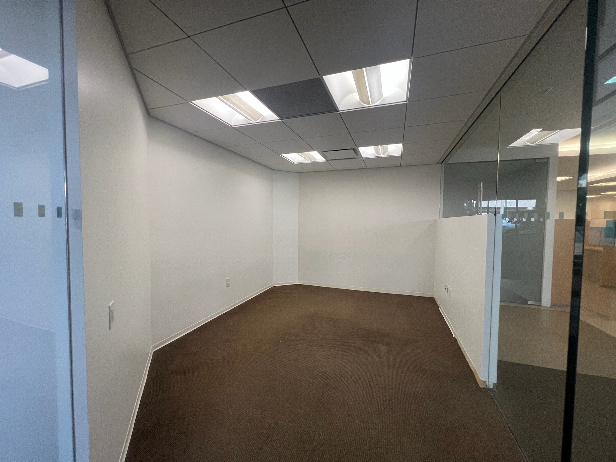 800 Silverado St, La Jolla, CA to rent Building Photo- Image 1 of 9