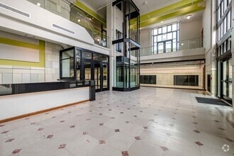 701 E Douglas Ave, Wichita, KS to rent Interior Photo- Image 2 of 6