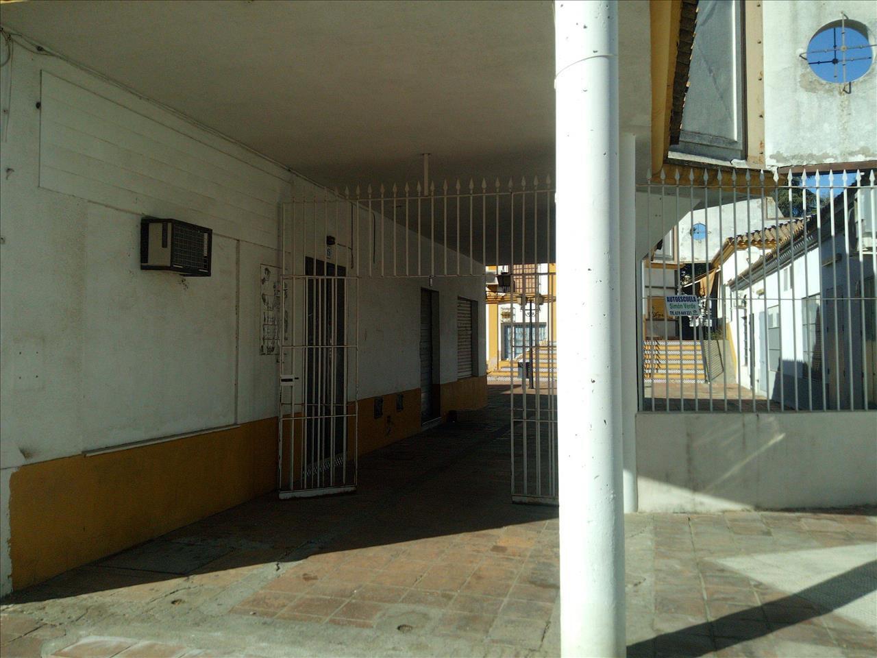 Calle San Juan, Mairena del Aljarafe, Sevilla for sale Building Photo- Image 1 of 3