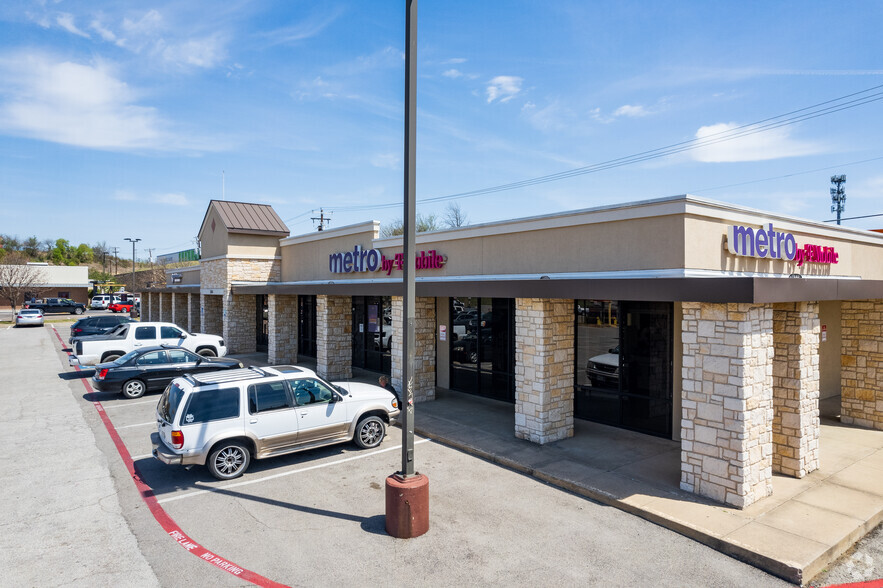 2240-2252 Jacksboro Hwy, Fort Worth, TX for rent - Primary Photo - Image 1 of 6