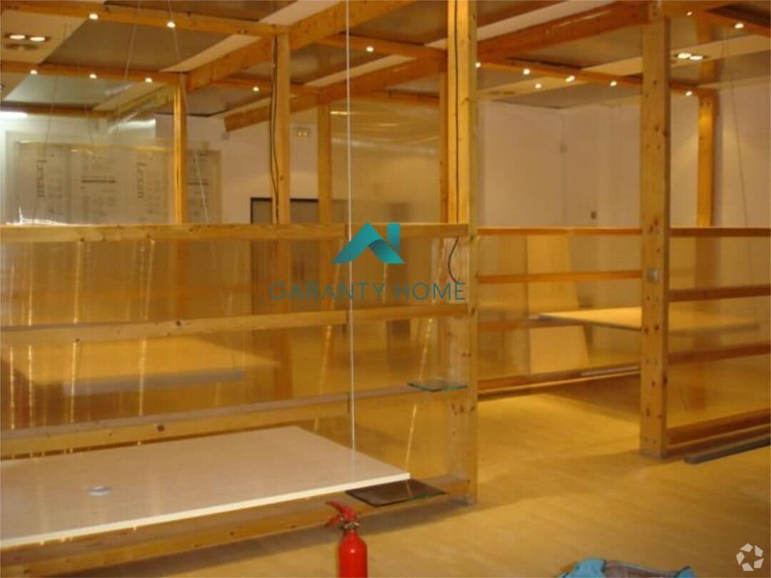 Madrid, MAD 28021 -  -  - Interior Photo - Image 2 of 7