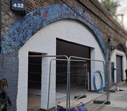 Burdett Rd, London to rent Building Photo- Image 1 of 1