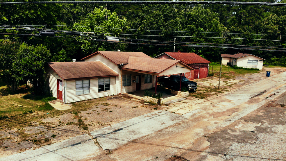 501 Kilgore Dr, Henderson, TX for sale - Primary Photo - Image 1 of 1