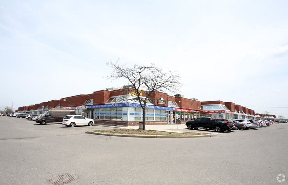 2565 Steeles Ave E, Brampton, ON for sale - Building Photo - Image 2 of 9