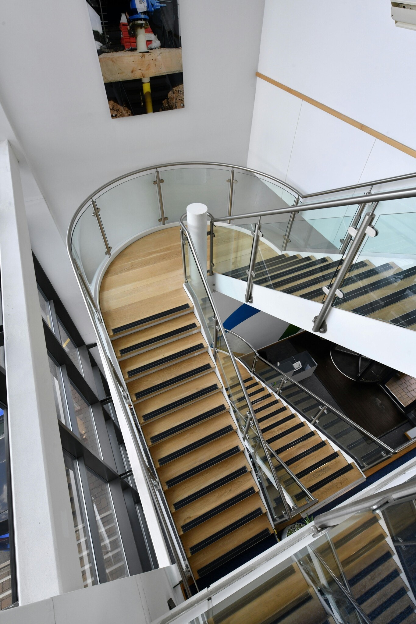 2 Europa Vw, Sheffield to rent Interior Photo- Image 1 of 10