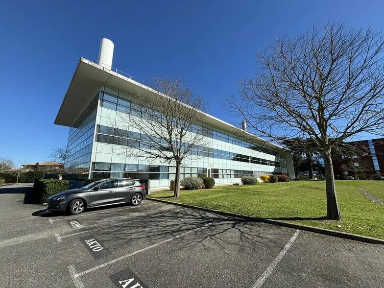 Office in Toulouse to rent - Building Photo - Image 2 of 6