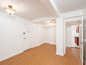 35 E 35th St, New York, NY for rent Building Photo- Image 2 of 8