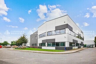 More details for 2 Avenue Des 3 Peuples, Montigny-le-Bretonneux - Office, Light Industrial to Rent