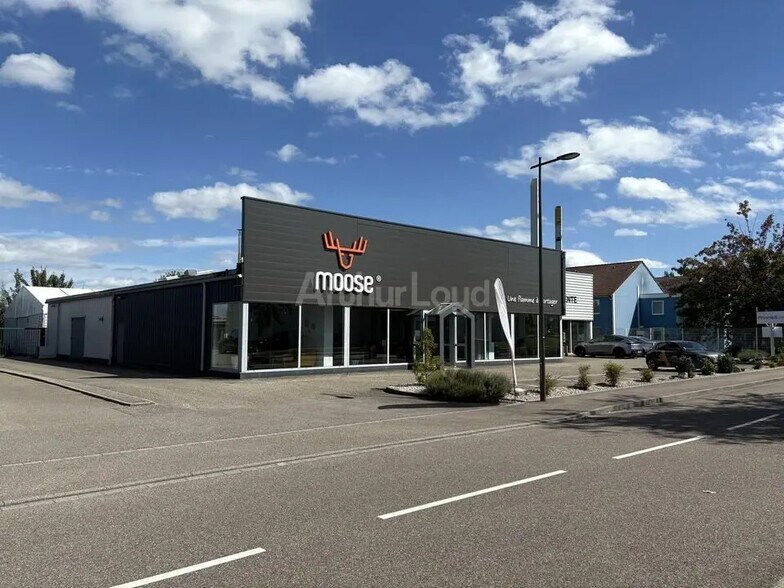 Retail in Vendenheim to rent - Building Photo - Image 1 of 11