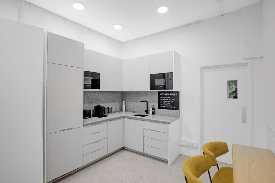179-181 Bermondsey St, London to rent - Building Photo - Image 3 of 3