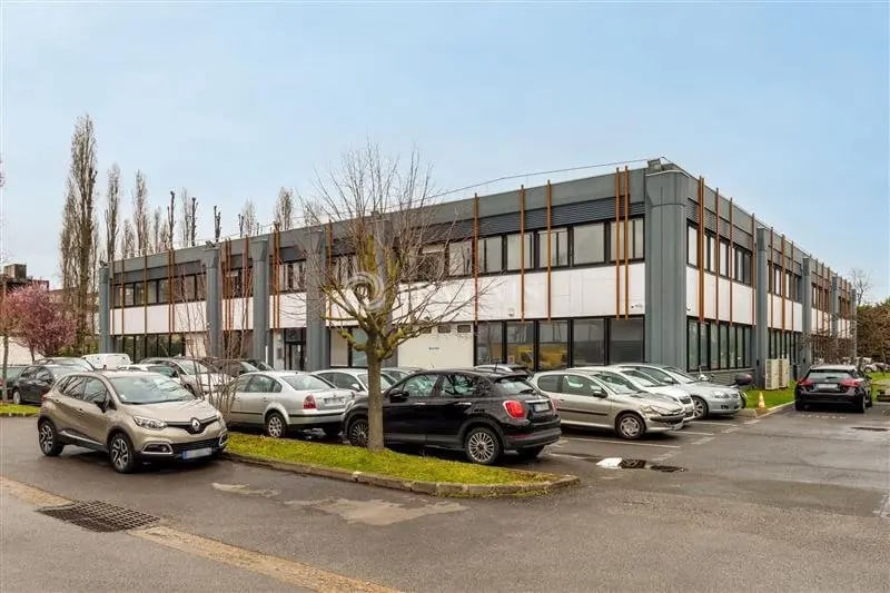 Light Industrial in Gennevilliers to rent Building Photo- Image 1 of 11