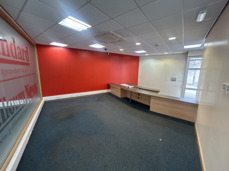 1 Park Ln, Dumfries to rent - Building Photo - Image 2 of 8