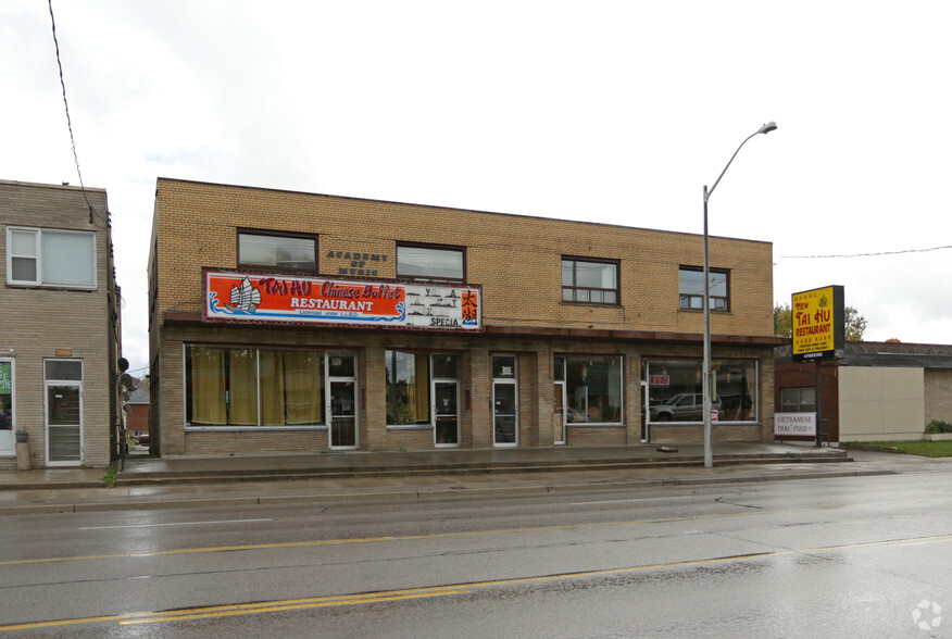 1625-1627 Dundas St, London, ON for rent - Building Photo - Image 2 of 2