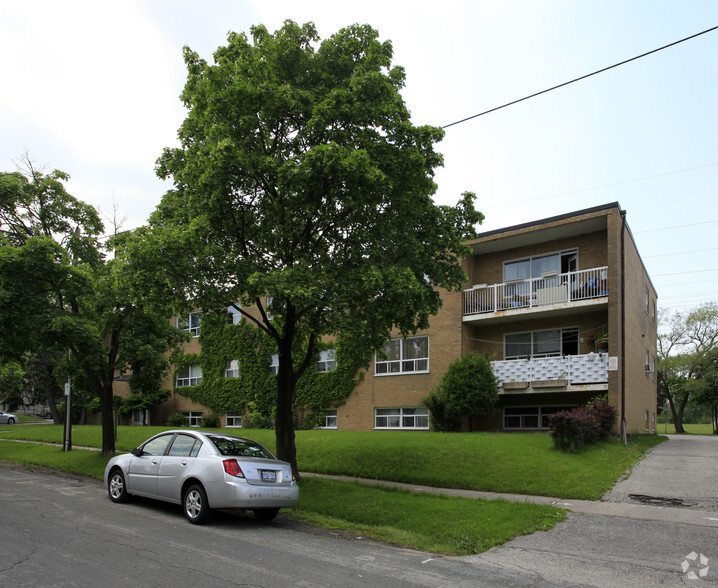 14 Torbolton Dr, Toronto, ON for sale - Building Photo - Image 2 of 2