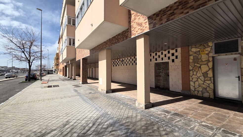 Retail in Ávila, Ávila to rent - Building Photo - Image 2 of 4