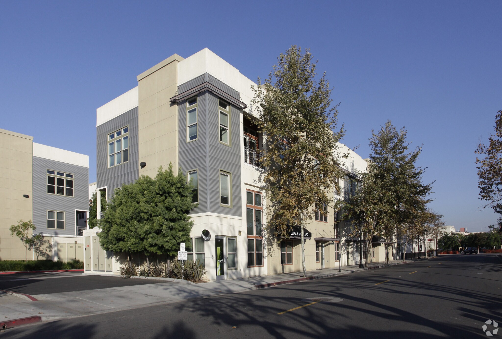 200-214 N Spurgeon St, Santa Ana, CA for sale Primary Photo- Image 1 of 1