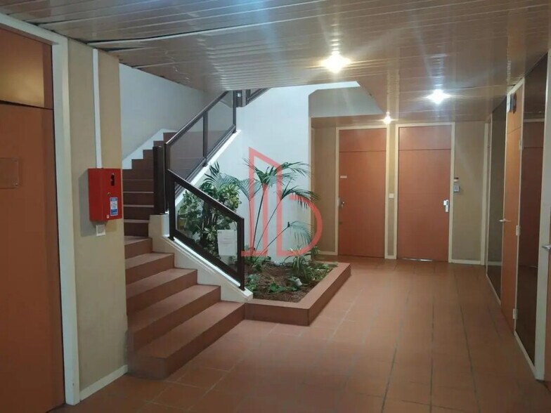 Office in Bruges to rent - Lobby - Image 1 of 8