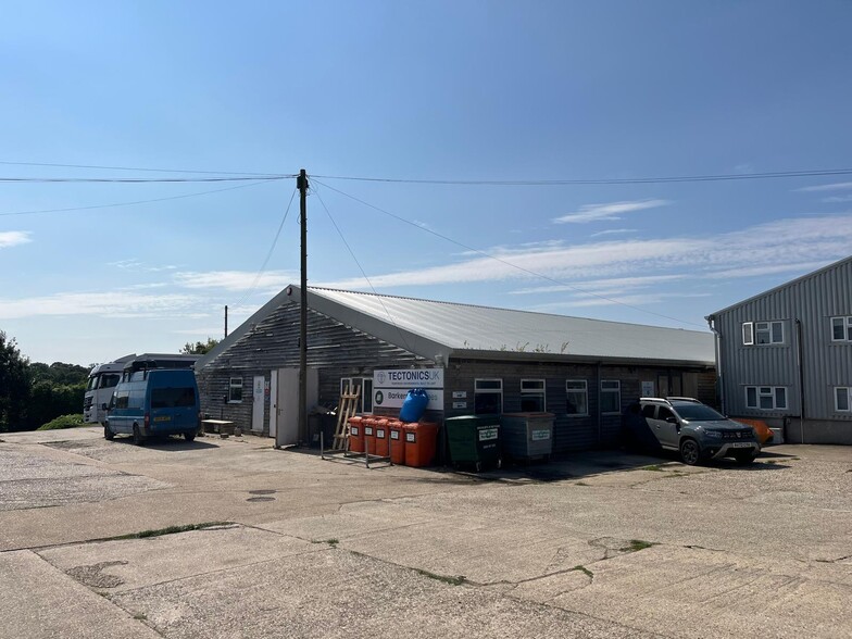 Bentworth Rd, Lasham for sale - Building Photo - Image 1 of 1