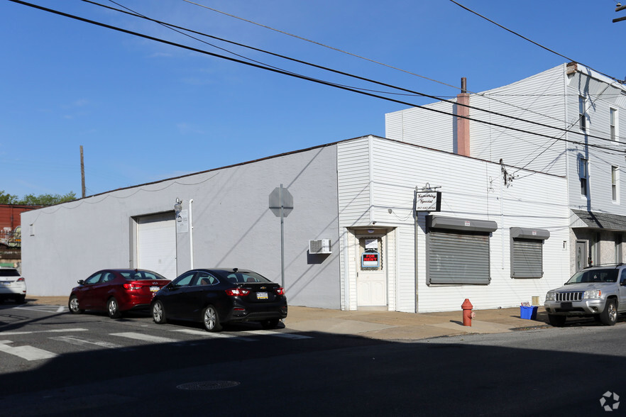 2558 E Somerset St, Philadelphia, PA for sale - Primary Photo - Image 1 of 1