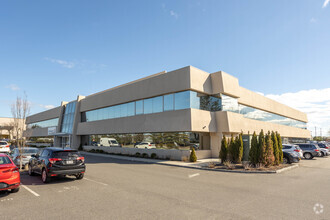 70 Charles Lindbergh Blvd, Uniondale, NY for rent Building Photo- Image 1 of 8