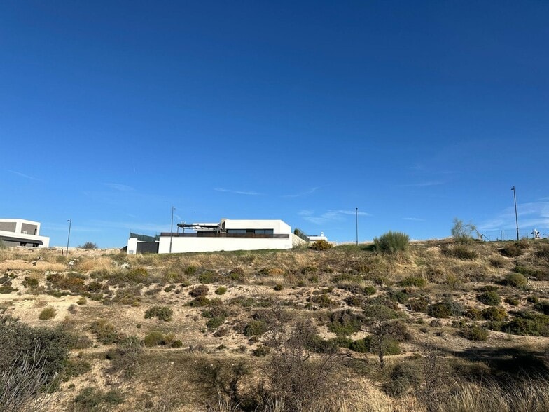 Rio, 68, La Zubia, Granada for sale - Primary Photo - Image 1 of 11