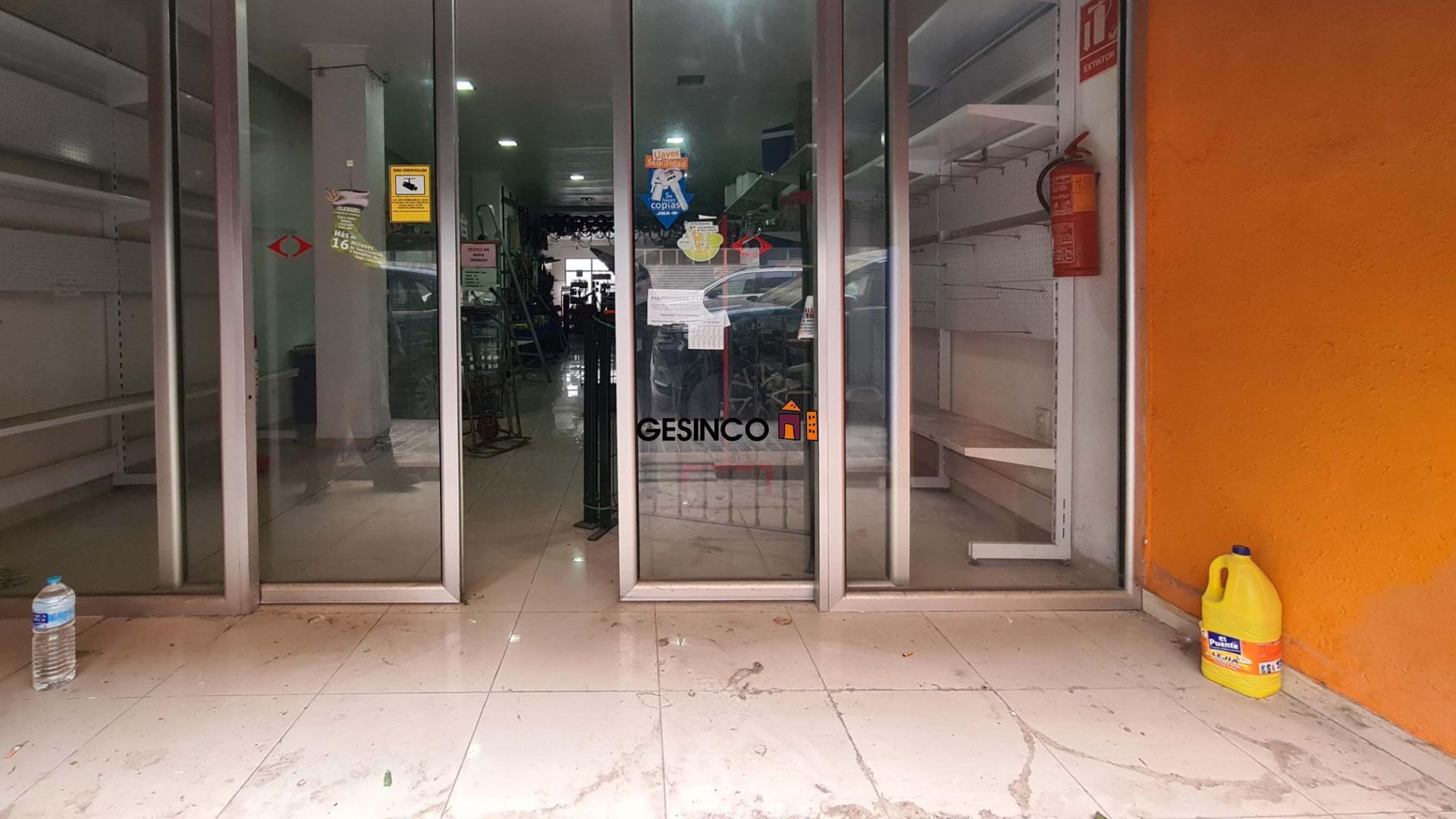 Carrer del Music Enric Casanova, 13, Ontinyent, Valencia to rent Lobby- Image 1 of 9