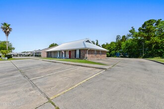 831 Highway 90, Bay Saint Louis, MS for sale Building Photo- Image 2 of 31