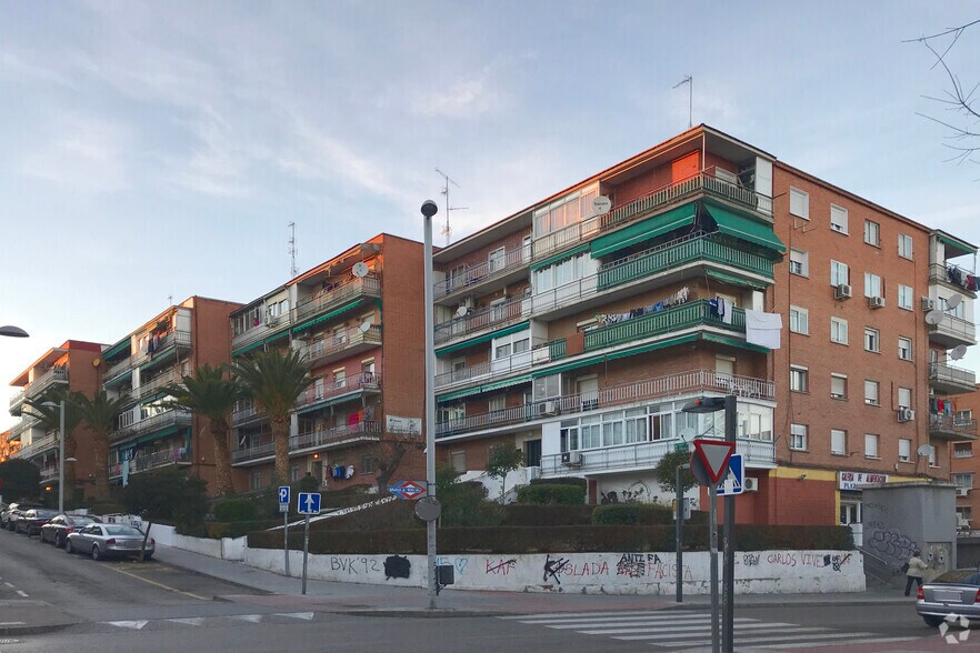 Calle Dr Morcillo, 1, Coslada, Madrid to rent - Building Photo - Image 1 of 4