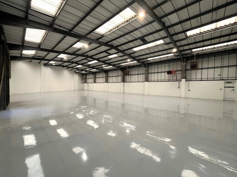 3A-3H Moss Rd, Witham to rent - Building Photo - Image 3 of 12