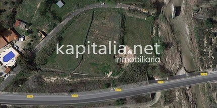 LA, VAL - Aerial  map view