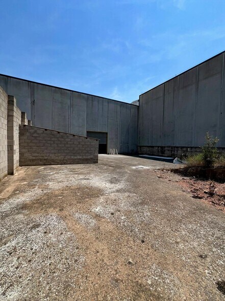 Industrial in Sant Fruitós de Bages, Barcelona to rent - Building Photo - Image 3 of 7
