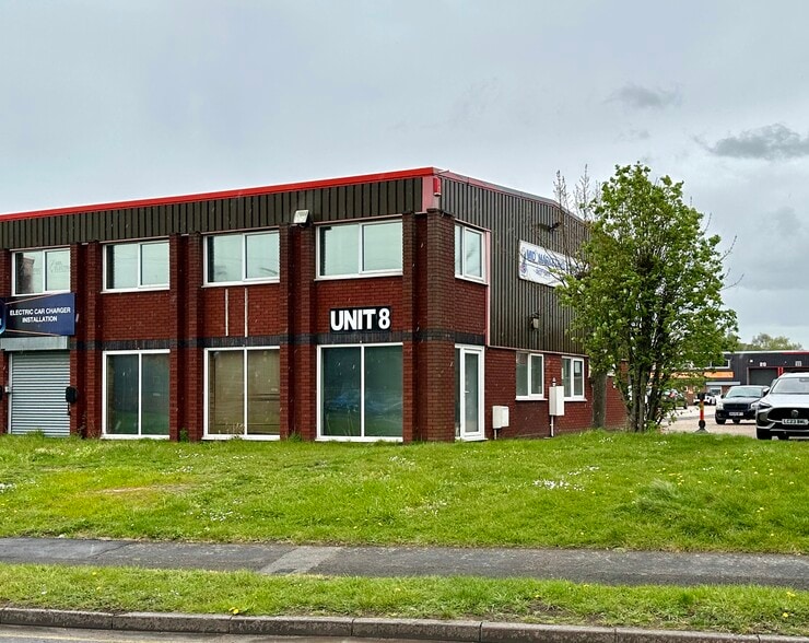 8 Ariane, Lichfield Road Industrial Estate, Tamworth for sale - Building Photo - Image 3 of 3