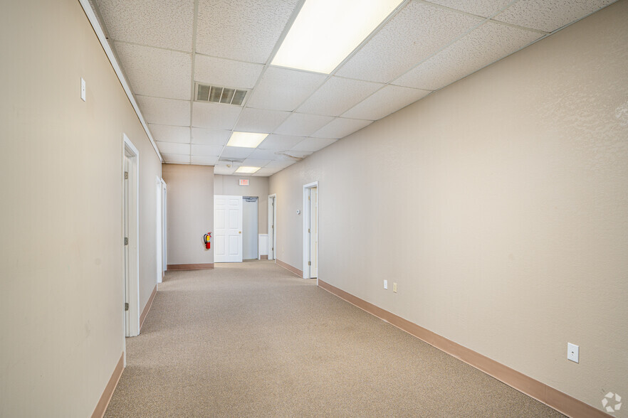 1630 Georgetown Rd, Tilton, IL for rent - Interior Photo - Image 3 of 10